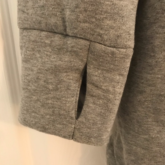 Sweatshirt dress - Picture 7 of 8